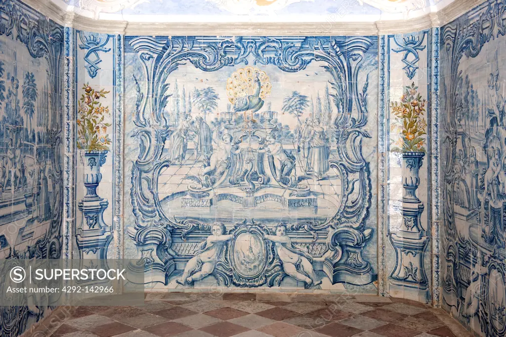 Azulejos in the cloister of The Royal Palace (Palcio Nacional de Sintra) in Sintra near Lisbon, UNESCO World Heritage Site, Portugal, Europe
