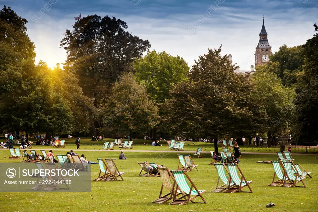 England, London, St James's Park. Deck chairs out on a sunny day in St James's Park.