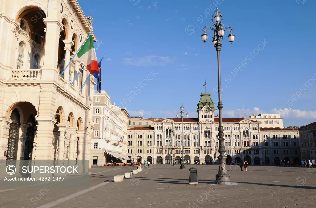 Italy, Friuli Venezia Giulia, Trieste, Unità d'Italia Square, the Goverment building by architect Emanuele Artmann 1905 and the city hall