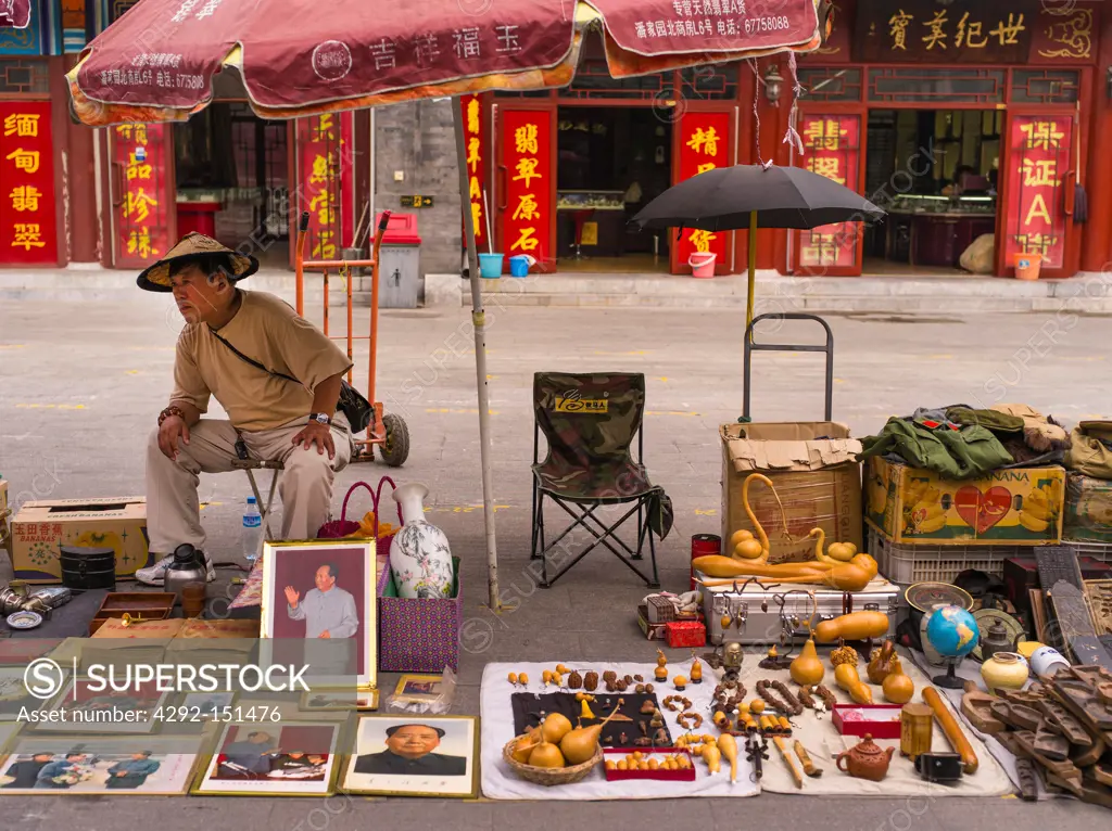 China, Beijing, Panjiayuan Market