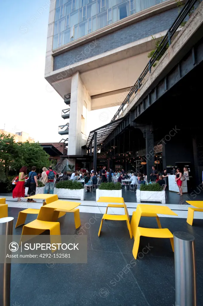 USA,New York, New York City, Manhattan, West Side, Meat Packing District, High Line Elevated Park, Restaurant