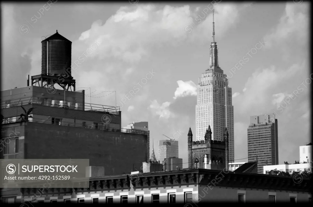 USA,New York, New York City, Manhattan, West Side, Empire State Building From Meat Packing District