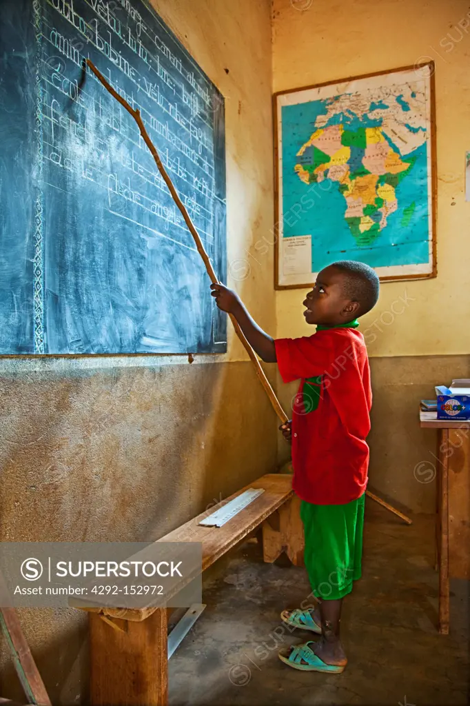 Africa, Republic Central Africa, Bozoum, a little student to the blackboard