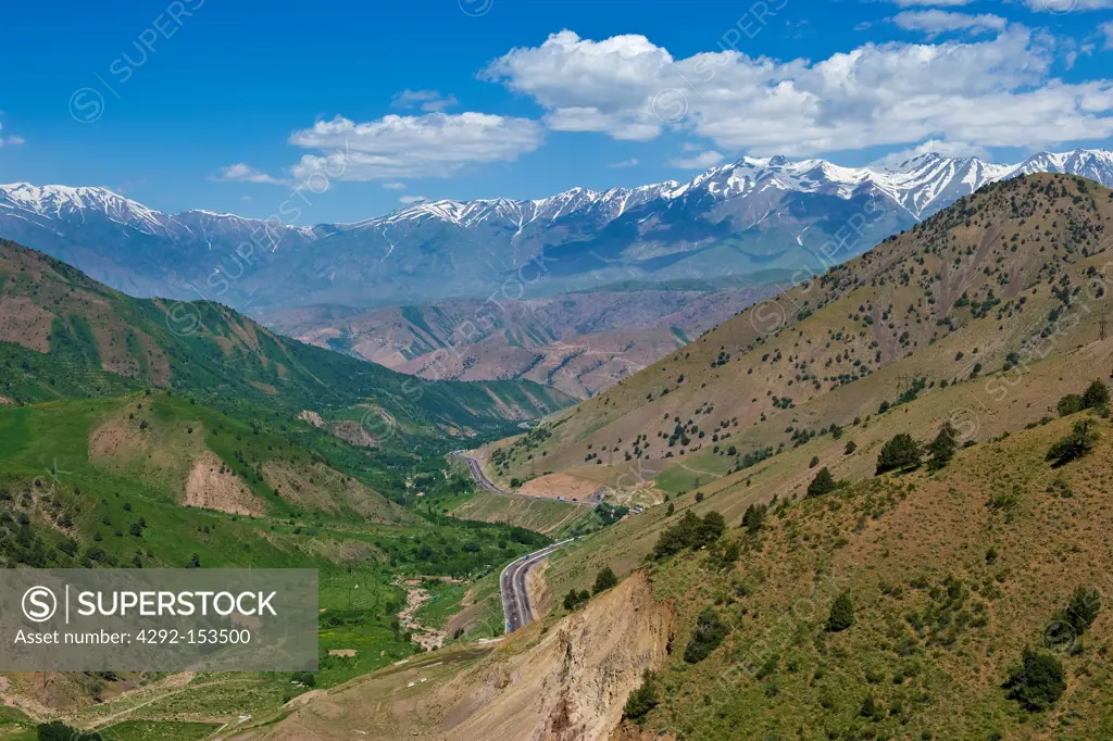Uzbekistan, Kamchik pass, landscape