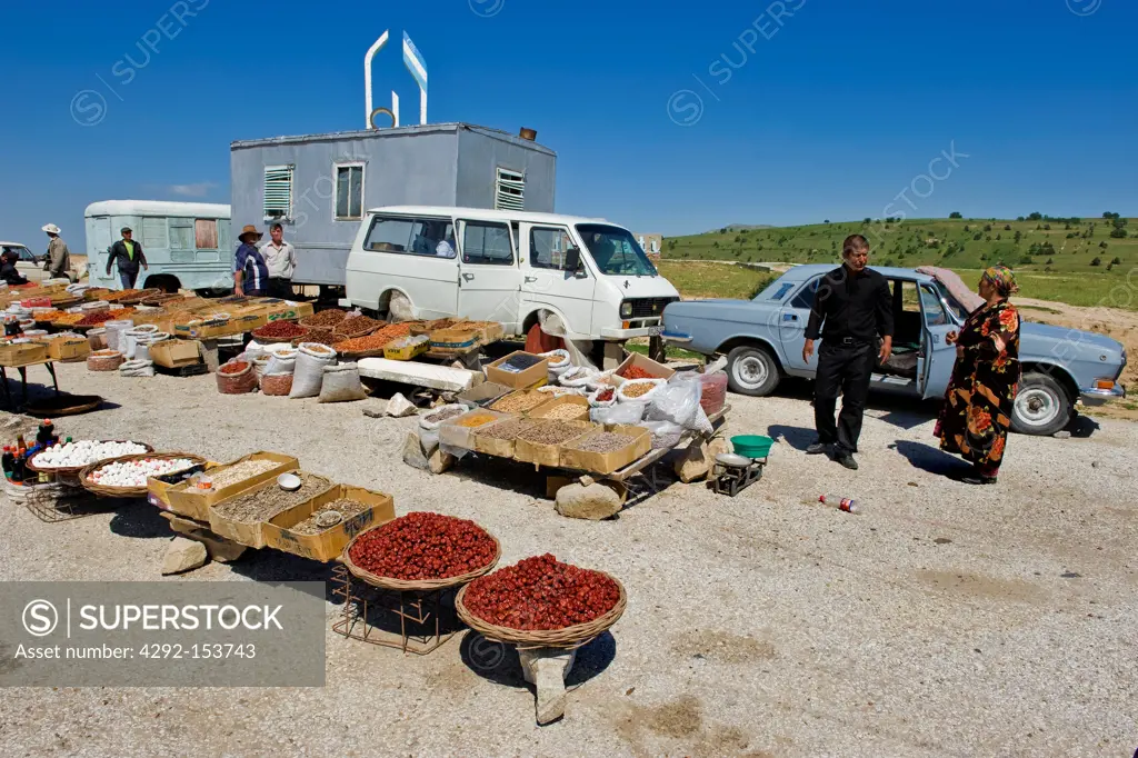 Uzbekistan, Shakhrisabz, traditional market