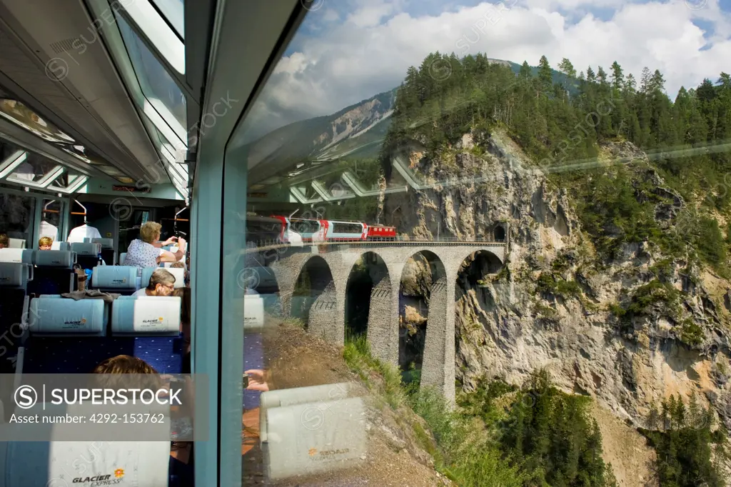 Switzerland, Canton Uri, Glacier express, Landwasser viaduct