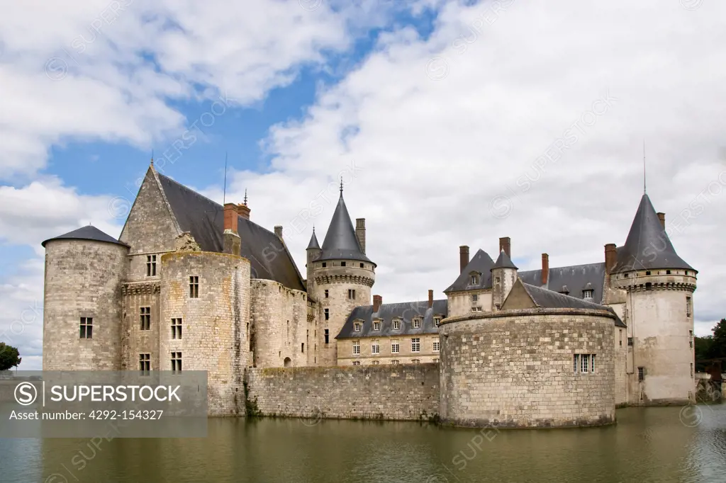 France, Loire valley, Sully sur Loire, Sully sur Loire castle
