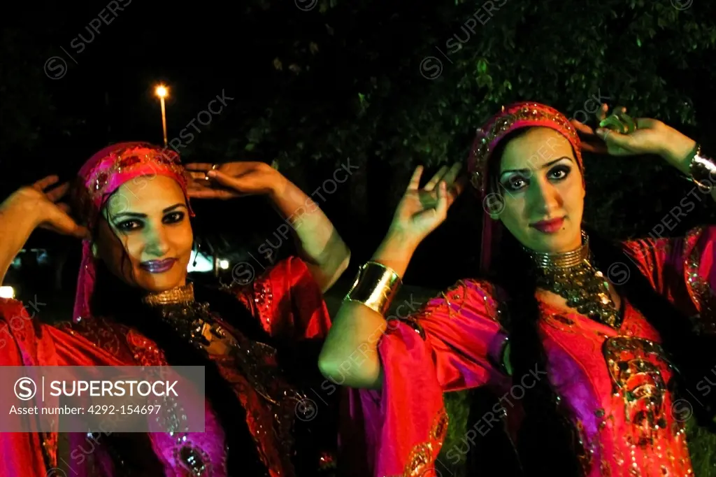 Egypt, Cairo, two dancers of belly dancing