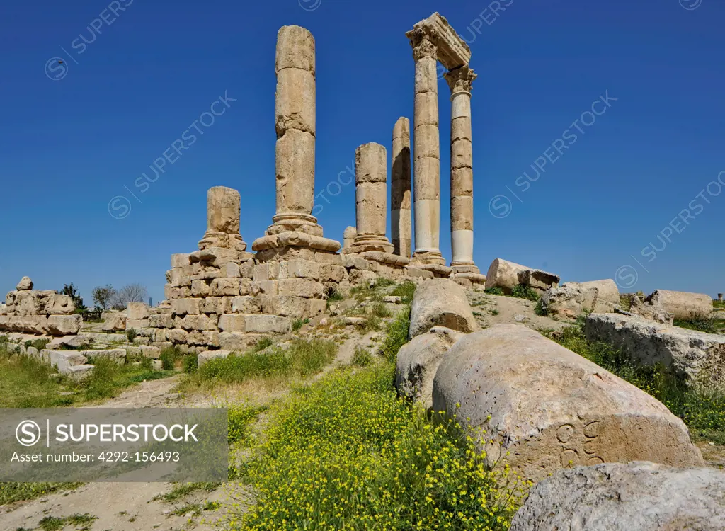 Jordan, Amman, Citadel archeological site, Temple of Hercules