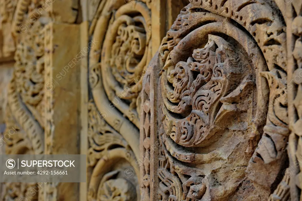 India, New Delhi, Qutub Minar,UNESCO world Heritage, wall decoration