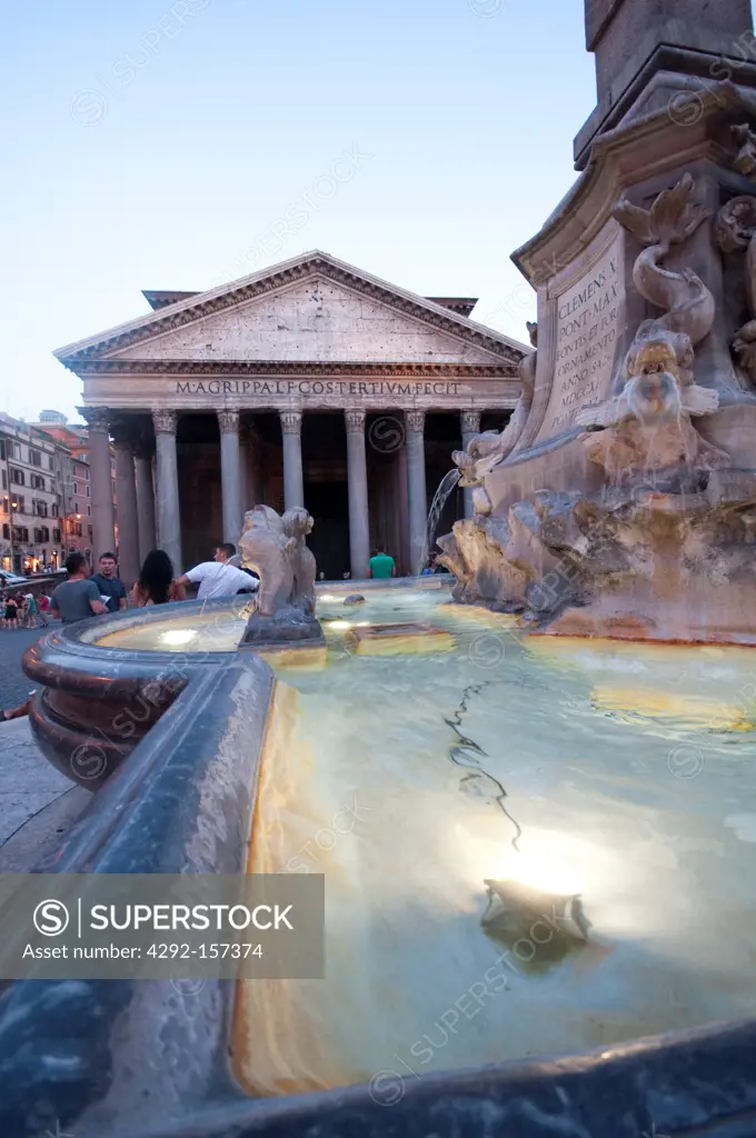 Italy, Lazio, Rome, Piazza della Rotonda Square, Fountain background the Pantheon