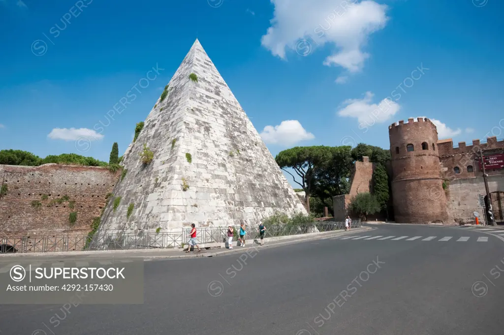 Italy, Lazio, Rome, Ostiense district, Cestia Pyramid