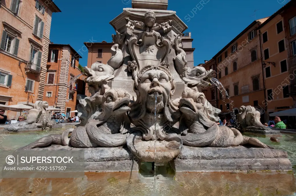 Italy, Lazio, Rome, Piazza della Rotonda Square, Pantheon Square Fountain