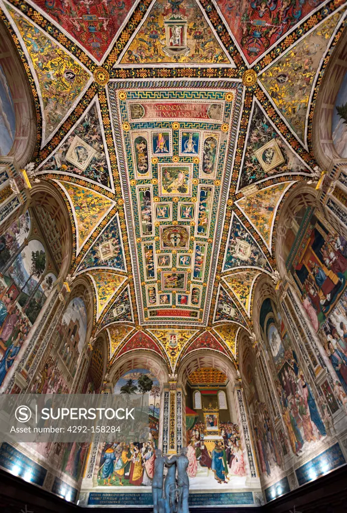Italy, Siena, the Piccolomini library with frescos by Pinturicchio in the Duomo
