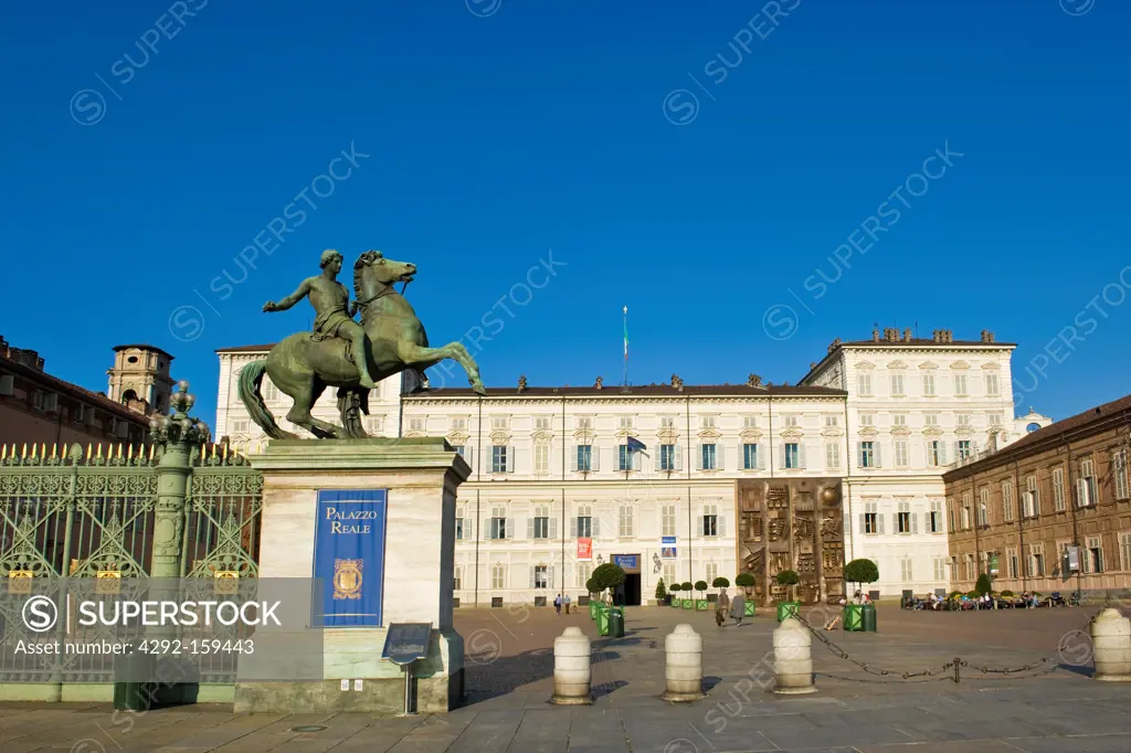 Italy, Piedmont, Turin, Royal Palace, Dioscuri statue