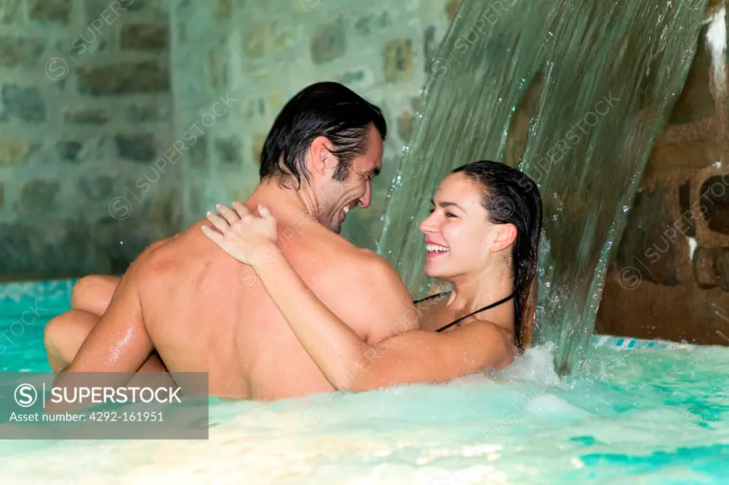 Couple in Wellness pool