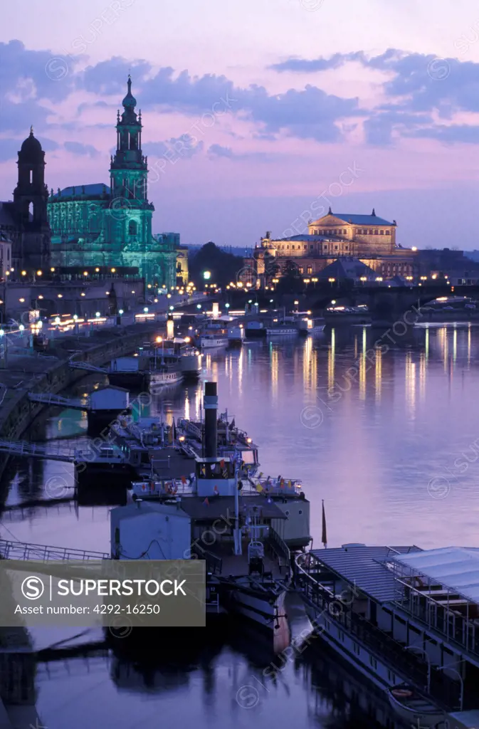 Germany, Dresden, Oper, Hofkirche and Elbe river