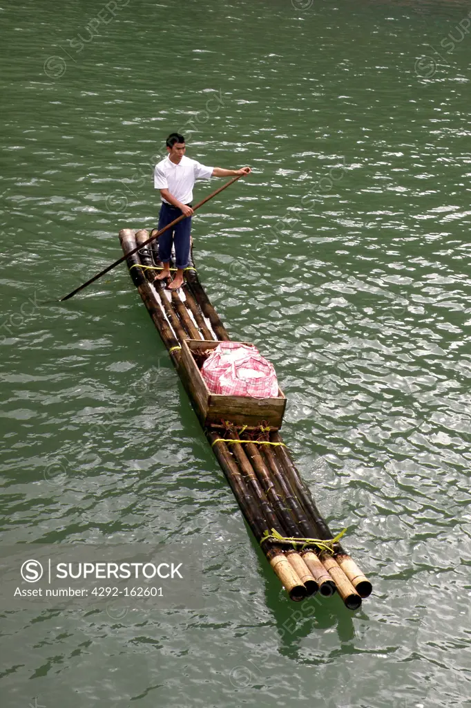 Traditional boat, Lijiang river, Guangxi region, Guilin, China