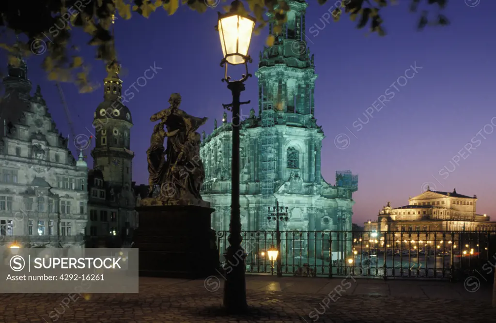 Germany, Saxony, Dresden, Hofkirche, castle and Semper Oper