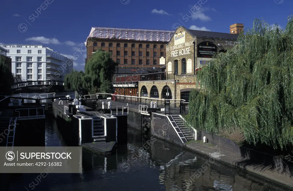 UK, England, London, Regents canal, Camden lock