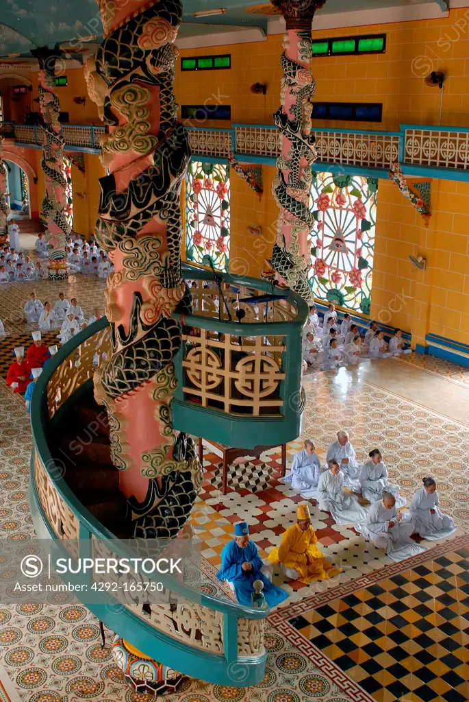 Vietnam, Cantho Prov, Mekong Delta, , Noontime Prayer and Ceremony at Cao Dai Temple