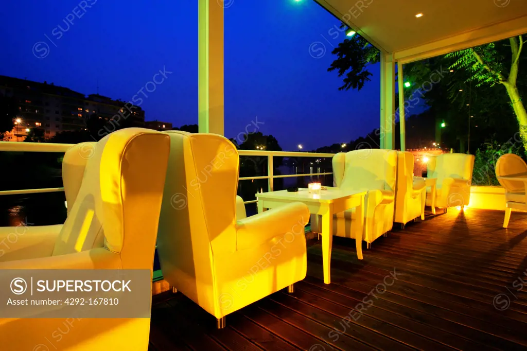 Italy, Piedmont, Turin, terrace of a club above the Po river