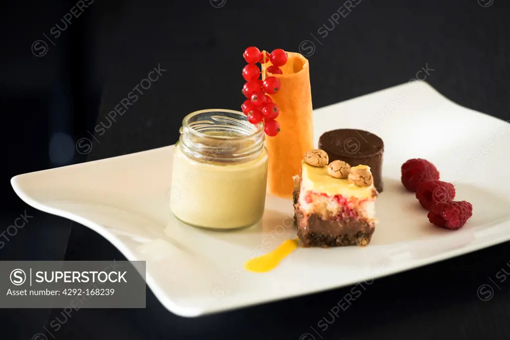 desserts with tiramisu