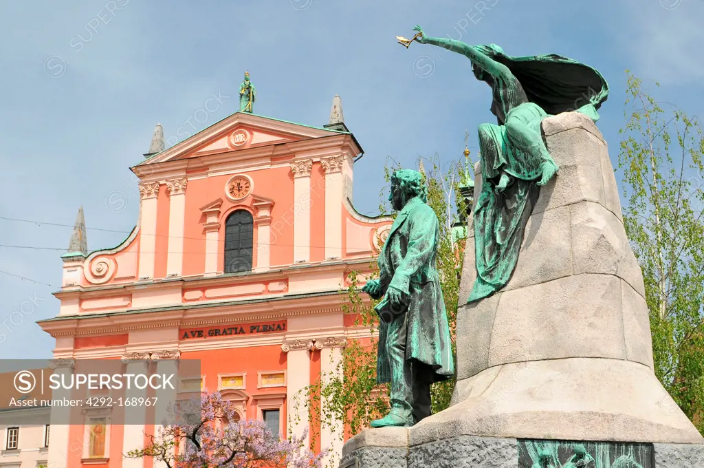 Slovenia, Ljubljana, Preseren Square, Church of the Annunciation and Monument to France Preseren, Slovenia's greatest poet, Ljubljana