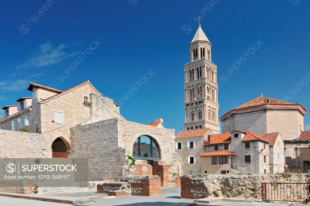 Croatia, Split, Bell tower of the cathedral of Saint Doimus, Split