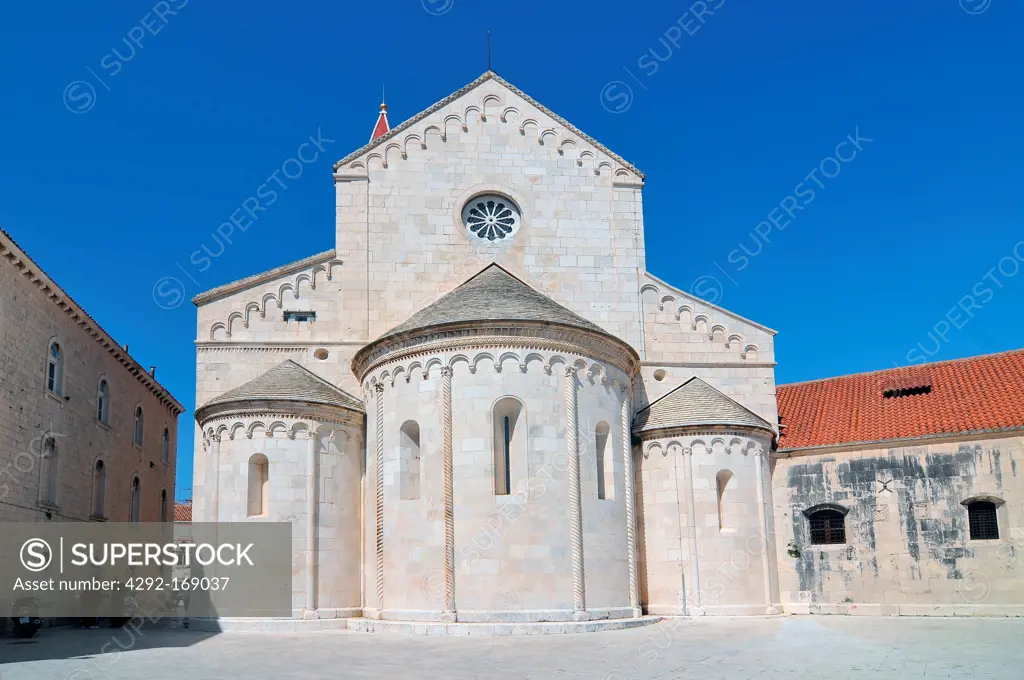 Croatia, Trogir, The Cathedral of St. Lawrence, a Roman Catholic triple-naved basilica constructed in Romanesque-Gothic in Trogir, Croatia.
