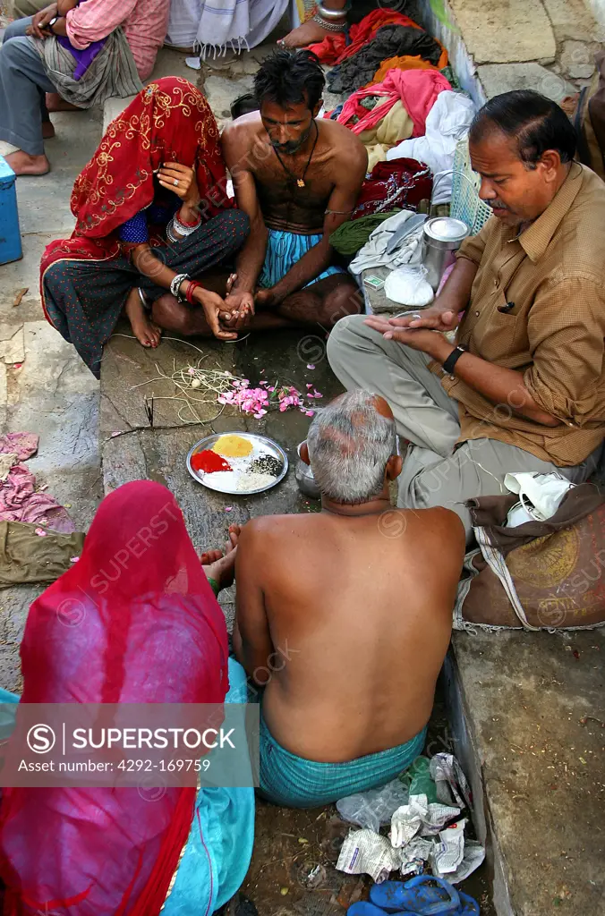 India, Rajasthan, Pilgrims in Pushkar