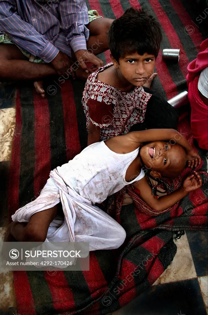 India, two children