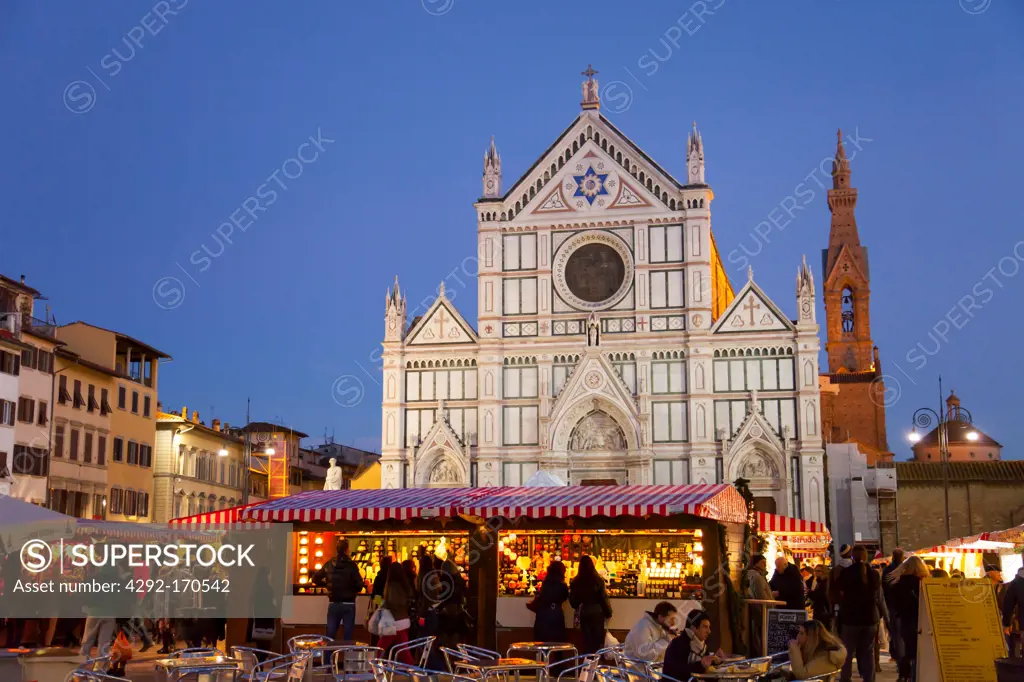 Italy, Tuscany, Florence, Santa Croce church, Christmas market.