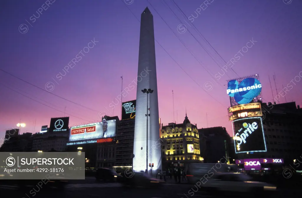 Argentina, Buenos Aires: Obelisco at Plaza de Mayo