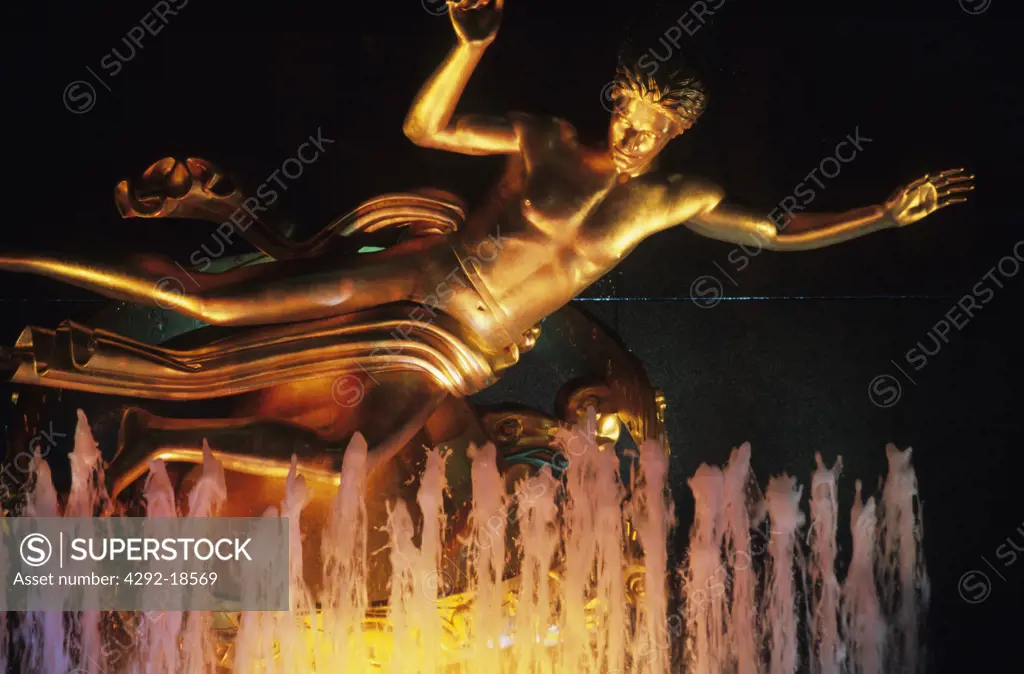 Usa, New York City. Rockfeller Center, Prometheus golden statue