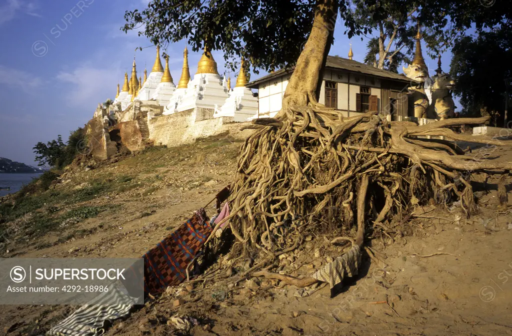 Burma, Mandalay, Shaykyatyet