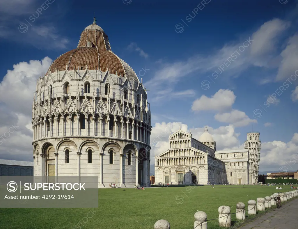 Italy, Tuscany, Pisa. The Cathedral and the baptistery