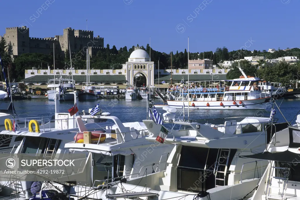 Greece, Rhodes Island, old Rhodes City, Mandraki harbour