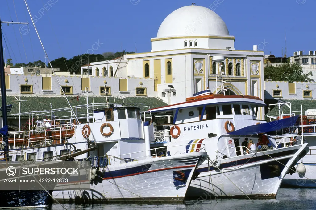 Greece, Rhodes Island, old Rhodes City, Mandraki harbour