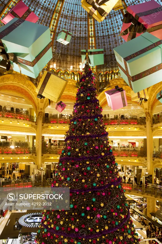 France, Paris, Galeries Lafayette, Christmas Tree