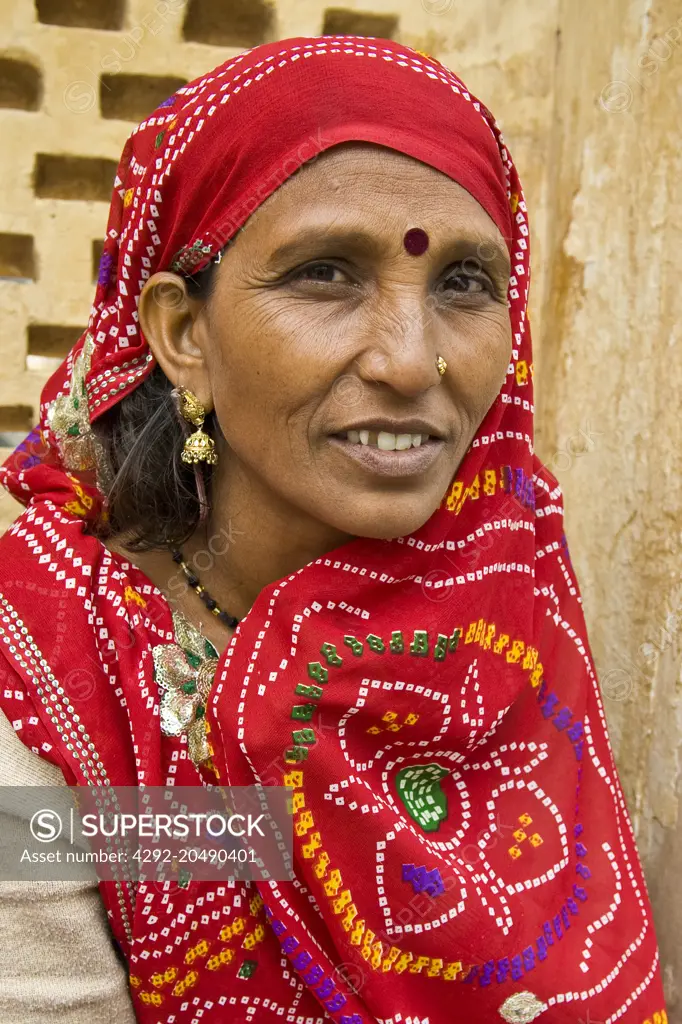india, rajasthan, jaipur, amber place and fort, woman