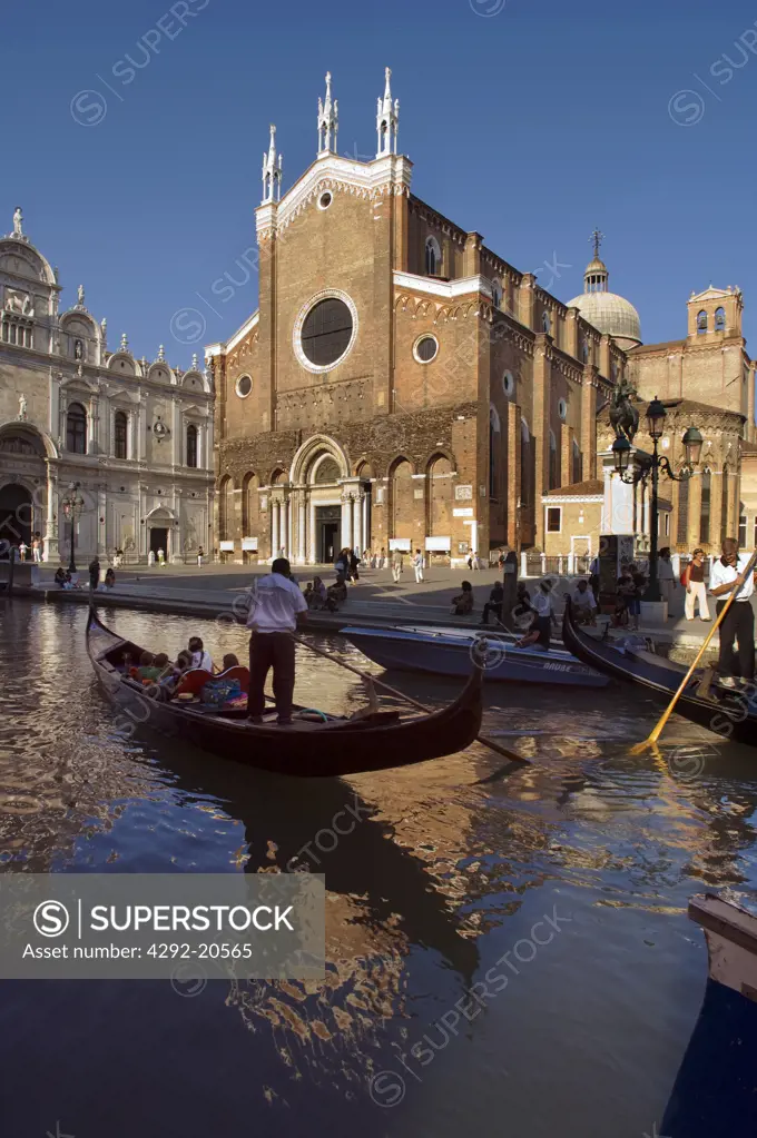 Italy, Venice, Castello Quarter, San Giovanni e Paolo Basilica, Gondolas.