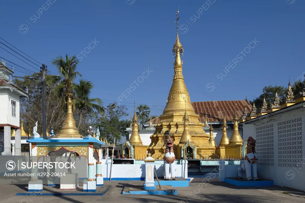 Thailand, Mae Sot, buddhist temple