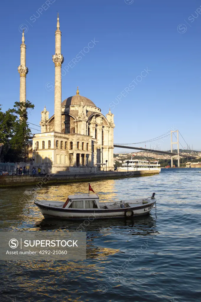 Turkey, Istanbul, Bosphorus European Side, Ortakoy Mosque background Ataturk bridge