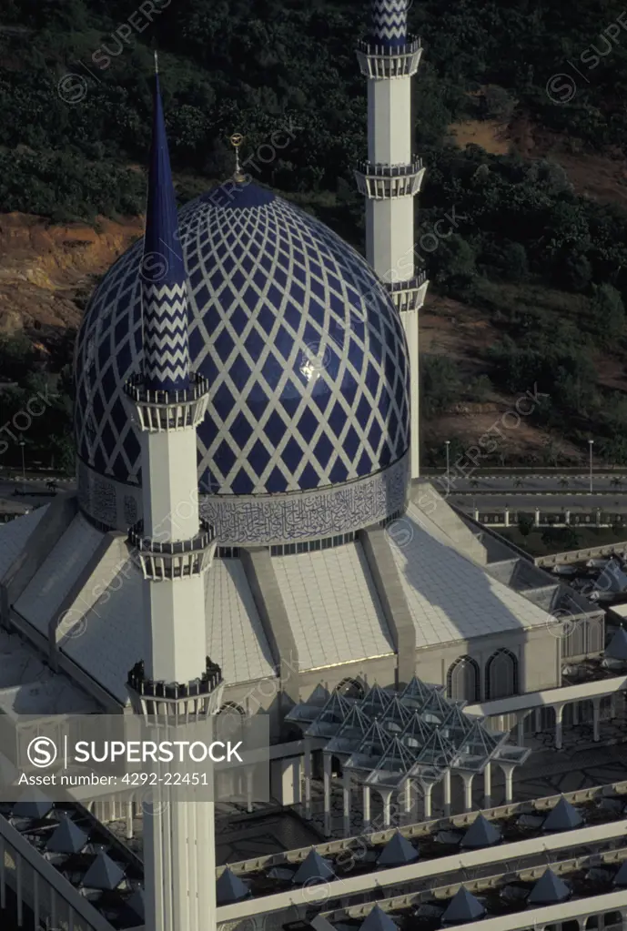 Malaysia.Kuala Lumpur, Shah Alam mosque, aerial view