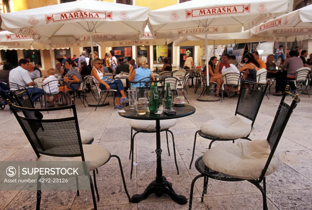 Croatia, Zadar city center bar in the square