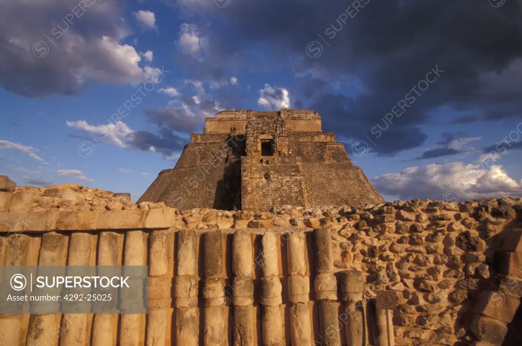 Mexico, Yucatan, Uxmal ruinsThe Great Pyramid