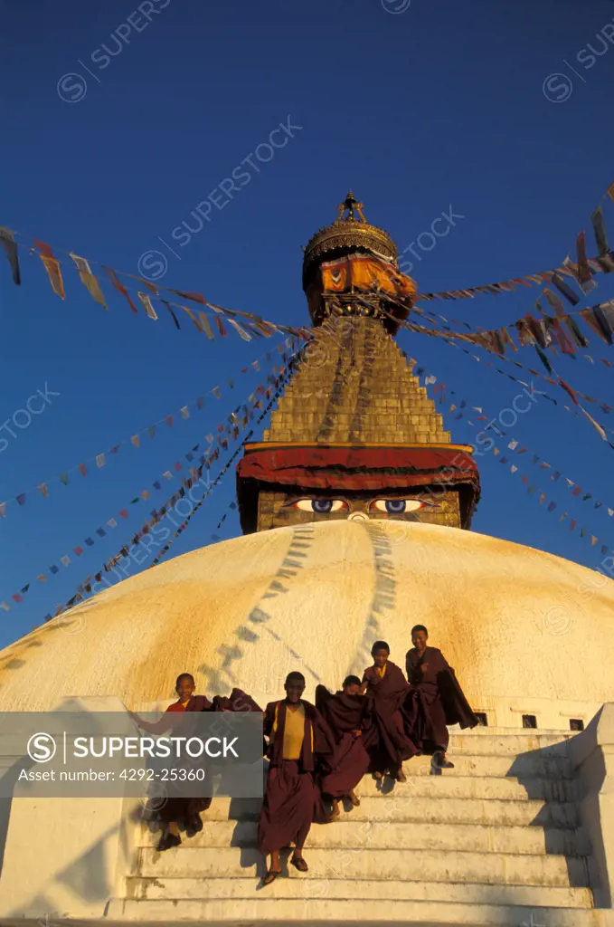 Nepal, Katmandu, monks at Boudanath