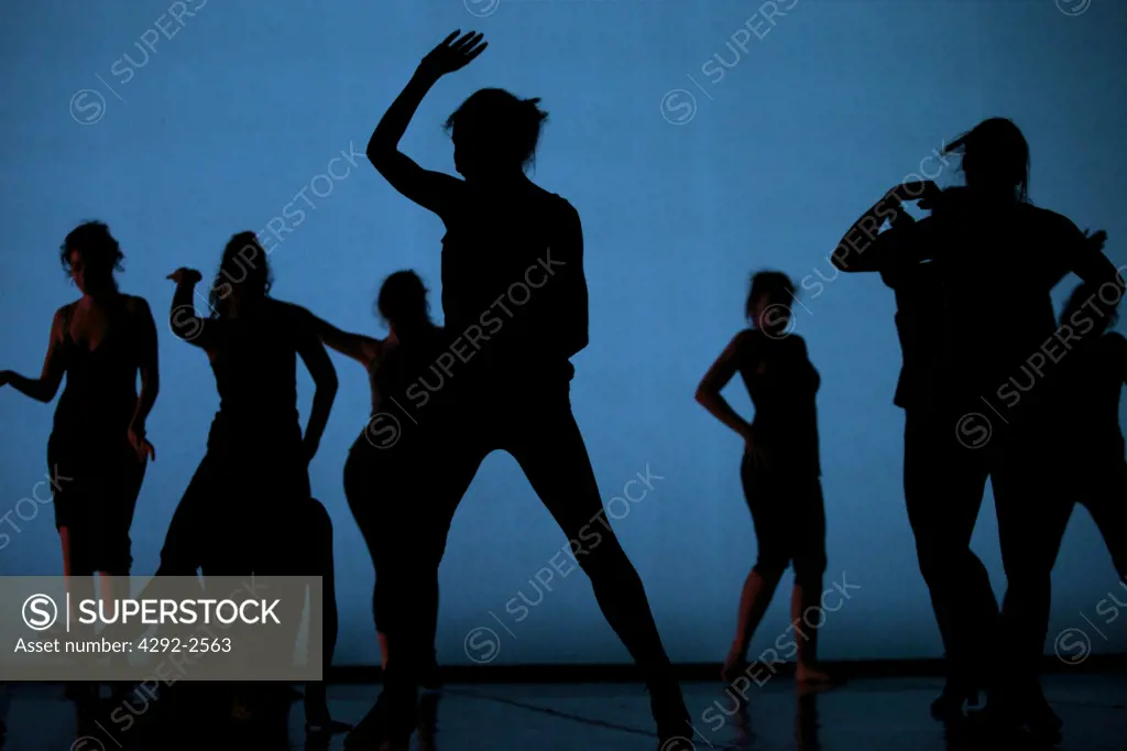 Shadow dancers