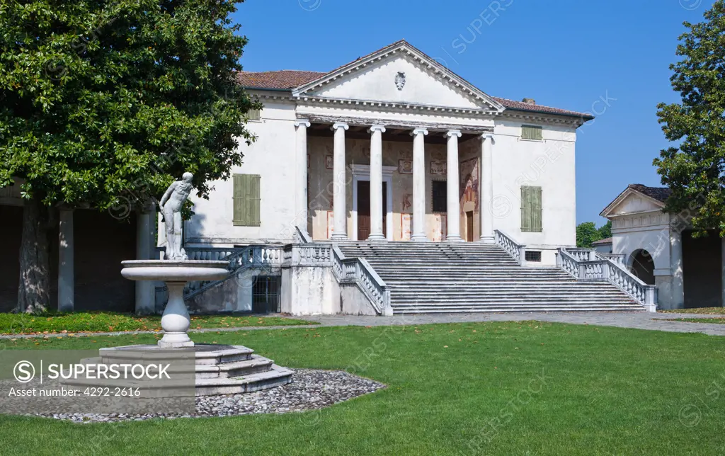 Italy, Veneto, Fratta Polesine, Villa Badoer, Andrea Palladio Architect